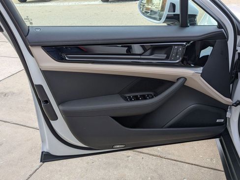 New 2026 Porsche Panamera image 13