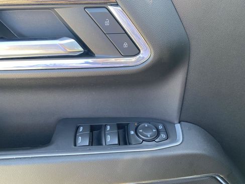 Used 2024 Chevrolet Silverado 1500 LT AWD/4WD image 18