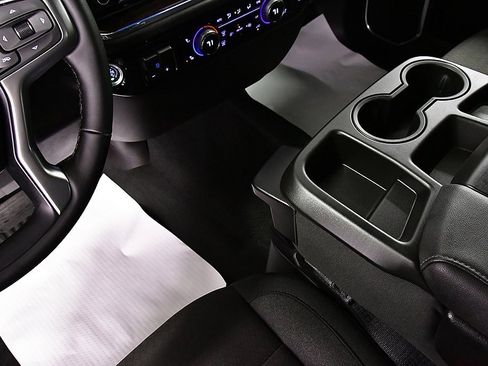 Used 2025 Chevrolet Silverado 1500 LT image 23