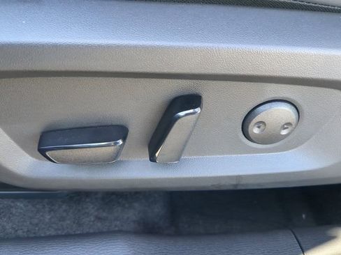 New 2026 Mitsubishi Outlander SE image 23