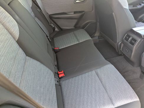Certified 2023 Nissan Rogue SV FWD image 15