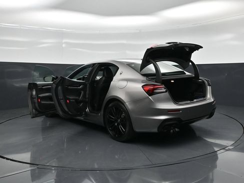 Used 2022 Maserati Ghibli GT RWD image 33