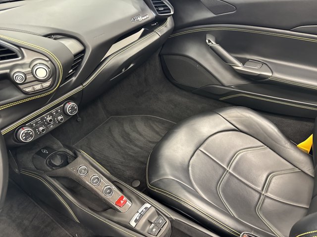Used 2018 Ferrari 488 Spider RWD image 32
