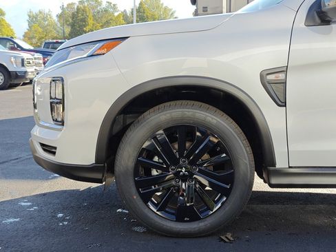 New 2025 Mitsubishi Outlander Sport LE image 32