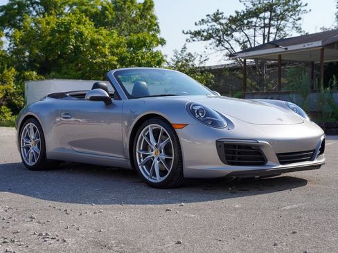 Used 2017 Porsche 911 Carrera RWD image 10