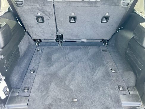 Used 2024 Jeep Wrangler Sahara image 32