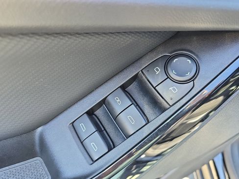 Certified 2025 Chevrolet Equinox LT AWD/4WD image 15