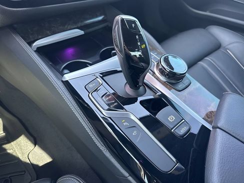 Used 2019 BMW M550i xDrive AWD/4WD image 17