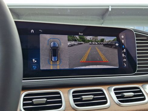 Certified 2024 Mercedes-Benz GLS 450 4MATIC image 21