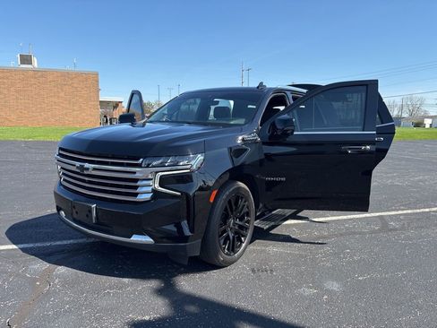 Used 2023 Chevrolet Tahoe High Country AWD/4WD image 13