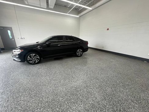 Certified 2020 Volkswagen Jetta SEL FWD image 2