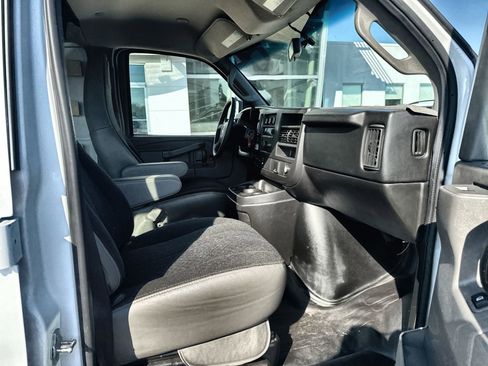 Used 2023 Chevrolet Express 2500 w/ Driver Convenience Package image 23