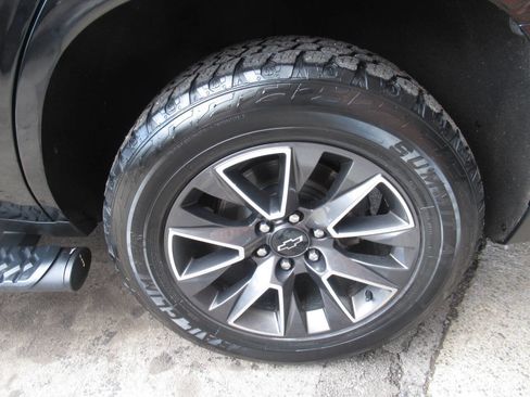 Used 2021 Chevrolet Tahoe Z71 image 15