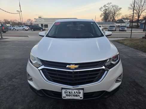 Used 2019 Chevrolet Equinox LT image 3