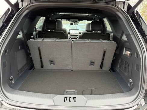 New 2026 Ford Explorer ST-Line AWD/4WD image 4