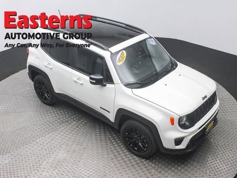 Used 2022 Jeep Renegade Altitude w/ Sun/Sound Group image 3