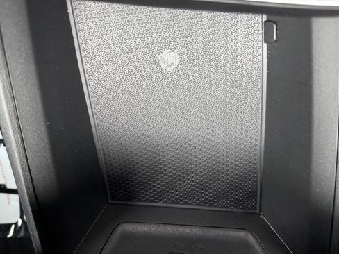 New 2025 Chevrolet Equinox ACTIV w/ Safety and Technology Package image 31