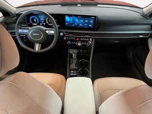 Certified 2025 Hyundai Sonata SE image 12