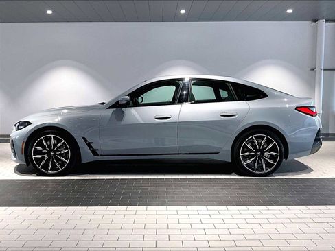 Used 2022 BMW i4 eDrive40 w/ M Sport Package image 2