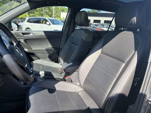 Used 2021 Volkswagen Tiguan SE R-Line AWD/4WD image 11