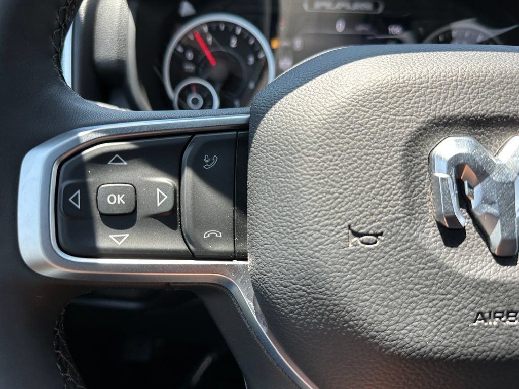 New 2026 RAM 3500 Big Horn AWD/4WD image 19