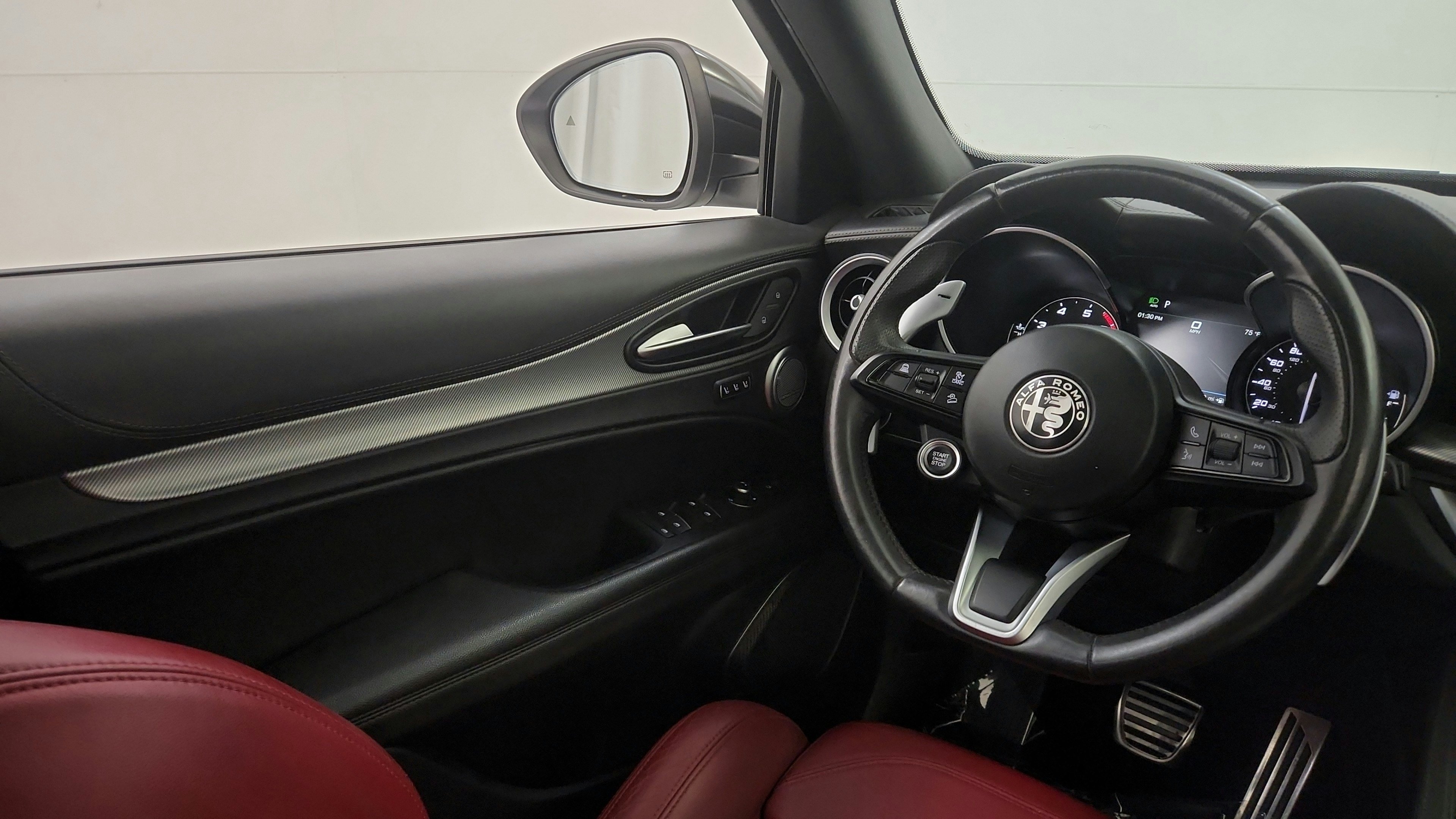 Used 2022 Alfa Romeo Stelvio Veloce AWD/4WD image 22