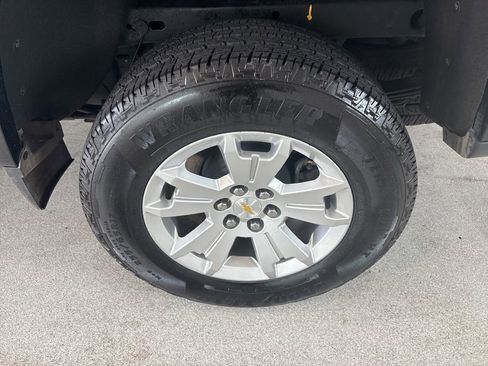 Used 2022 Chevrolet Colorado LT w/ Fleet Safety Package image 17