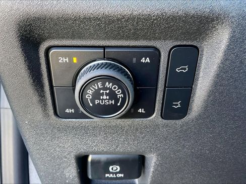 New 2026 Ford Expedition Tremor image 16