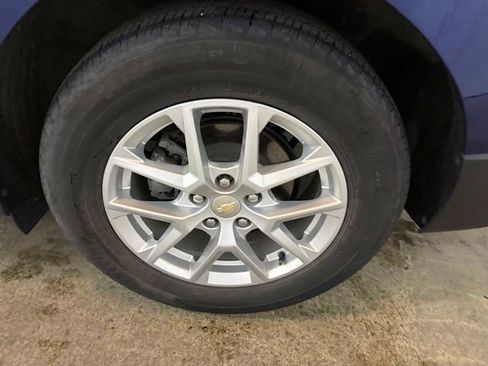 Used 2022 Chevrolet Equinox LT FWD image 9