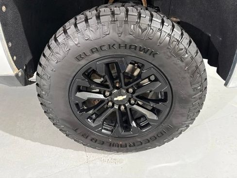 Used 2015 Chevrolet Silverado 1500 LT w/ All Star Edition AWD/4WD image 14