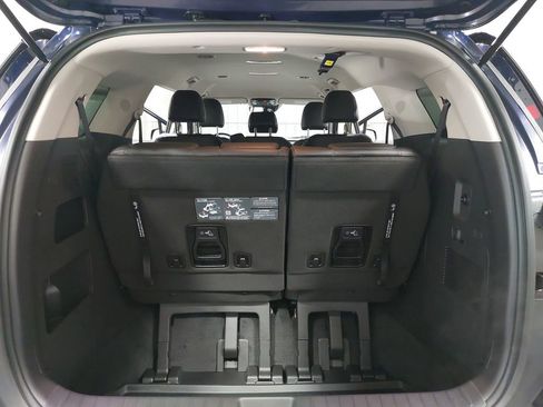 New 2026 Kia Carnival FWD image 13