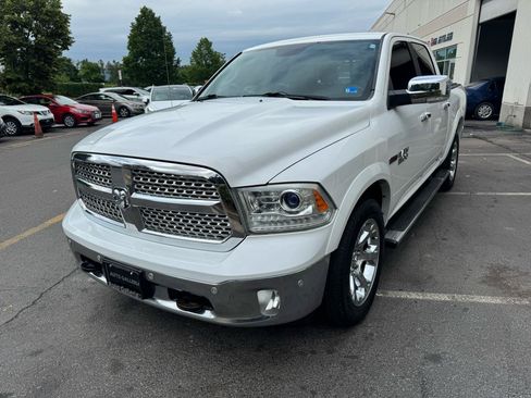 Used 2014 RAM 1500 Laramie w/ Convenience Group AWD/4WD image 30