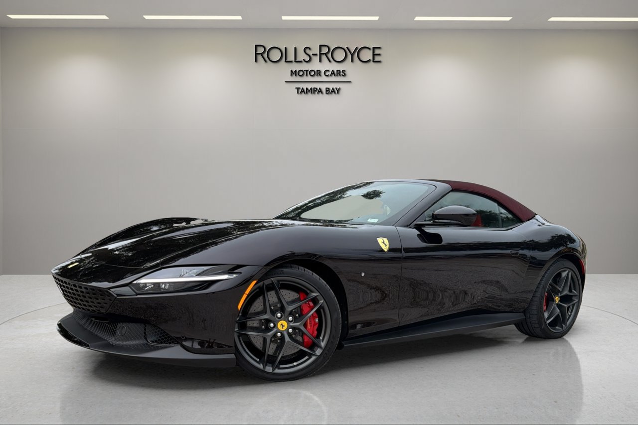 Used 2025 Ferrari Roma Spider RWD image 9