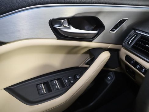 Used 2024 Acura TLX w/ Technology Package image 31