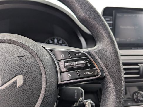 Used 2023 Kia Seltos LX image 14