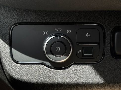 Used 2019 Mercedes-Benz Sprinter 3500 image 31