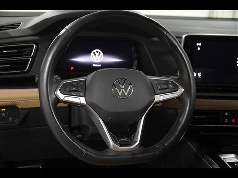 Used 2024 Volkswagen Atlas Cross Sport SEL R-Line AWD/4WD image 7