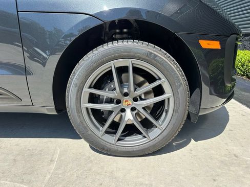 Used 2026 Porsche Macan AWD/4WD image 14