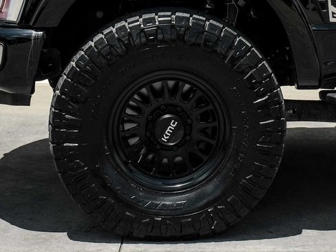 Used 2025 Ford F350 Platinum w/ Platinum Plus Package AWD/4WD image 44