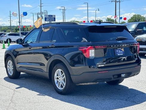 Certified 2026 Ford Explorer Active AWD/4WD image 5