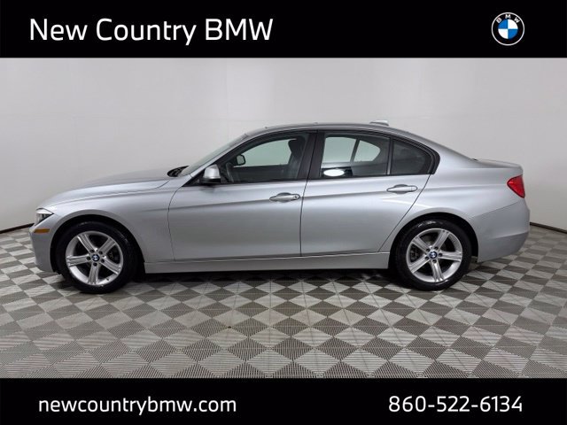 Used 2014 BMW 320i xDrive Sedan AWD/4WD image 4