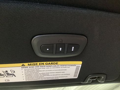 New 2026 Chrysler Pacifica Select FWD image 19