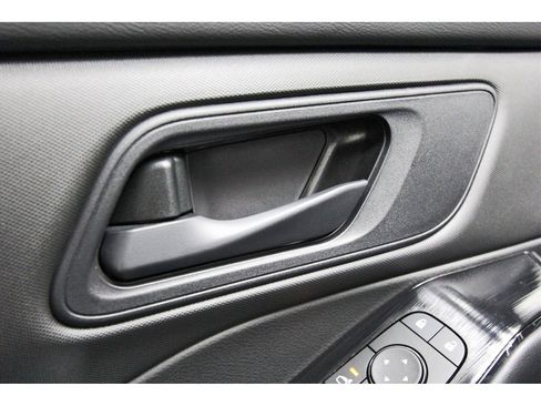 Certified 2024 Nissan Rogue S image 18