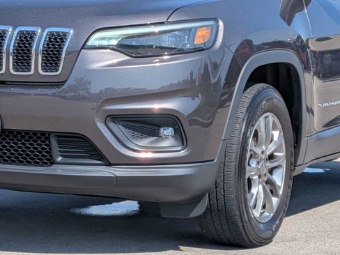 Used 2019 Jeep Cherokee Latitude Plus AWD/4WD image 10