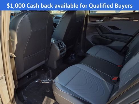 New 2026 Volkswagen Tiguan SE R-Line image 18