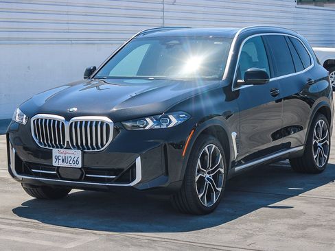 Used 2024 BMW X5 sDrive40i w/ Premium Package image 5