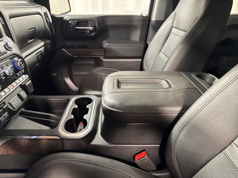 Used 2019 GMC Sierra 1500 Denali w/ Denali Ultimate Package AWD/4WD image 25
