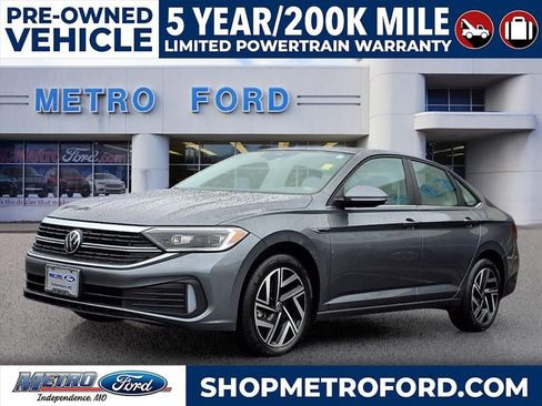 Used 2024 Volkswagen Jetta SEL image 8