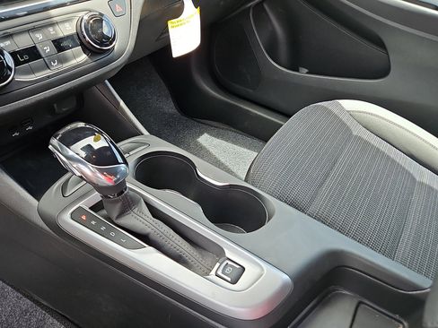 New 2026 Buick Envista Sport Touring FWD image 20