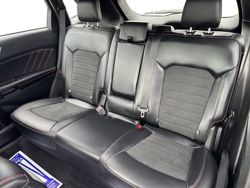Used 2023 Ford Edge ST-Line AWD/4WD image 15